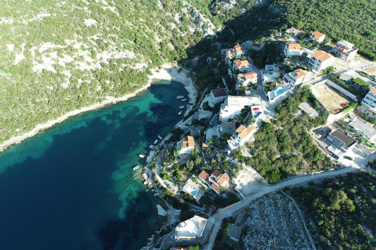 Holiday House Nena With Pool Vinišće Zewnętrze zdjęcie