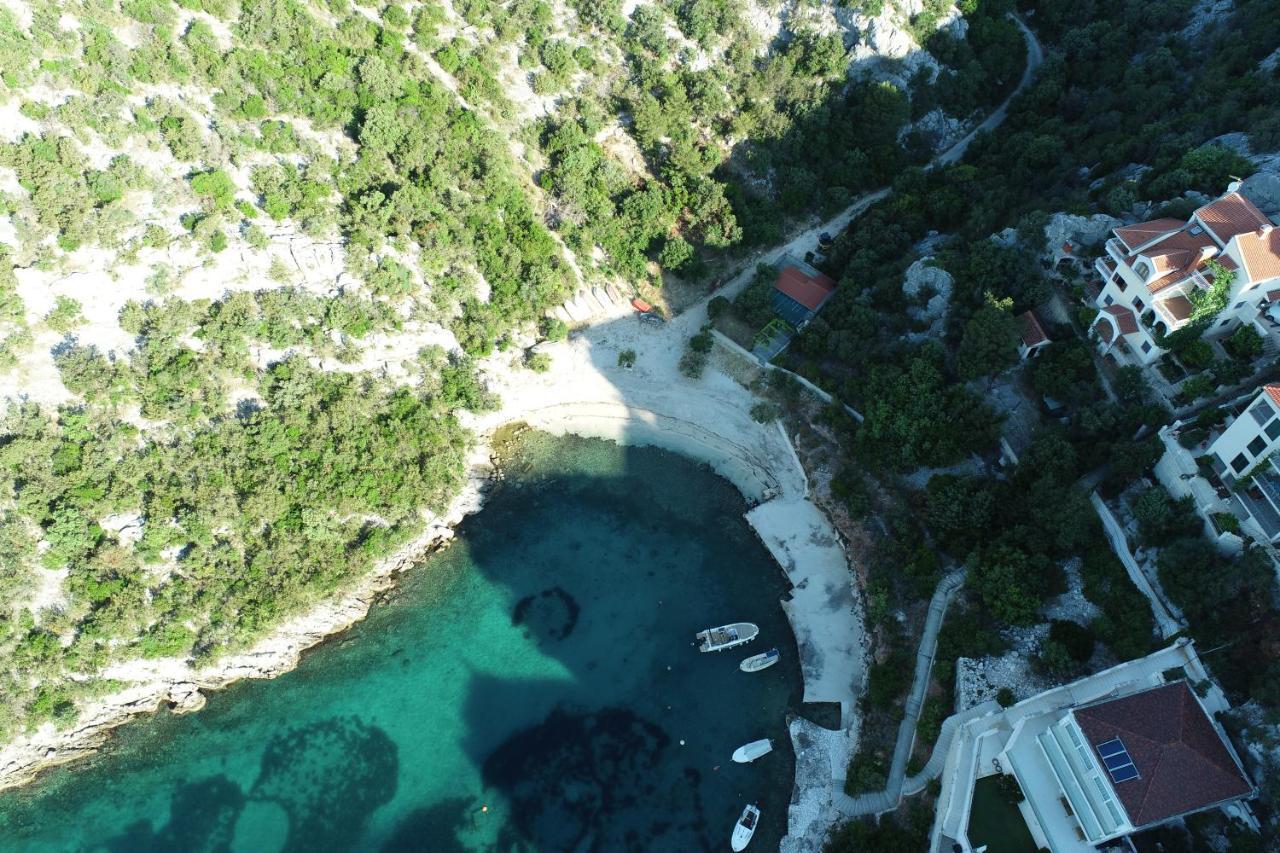 Holiday House Nena With Pool Vinišće Zewnętrze zdjęcie