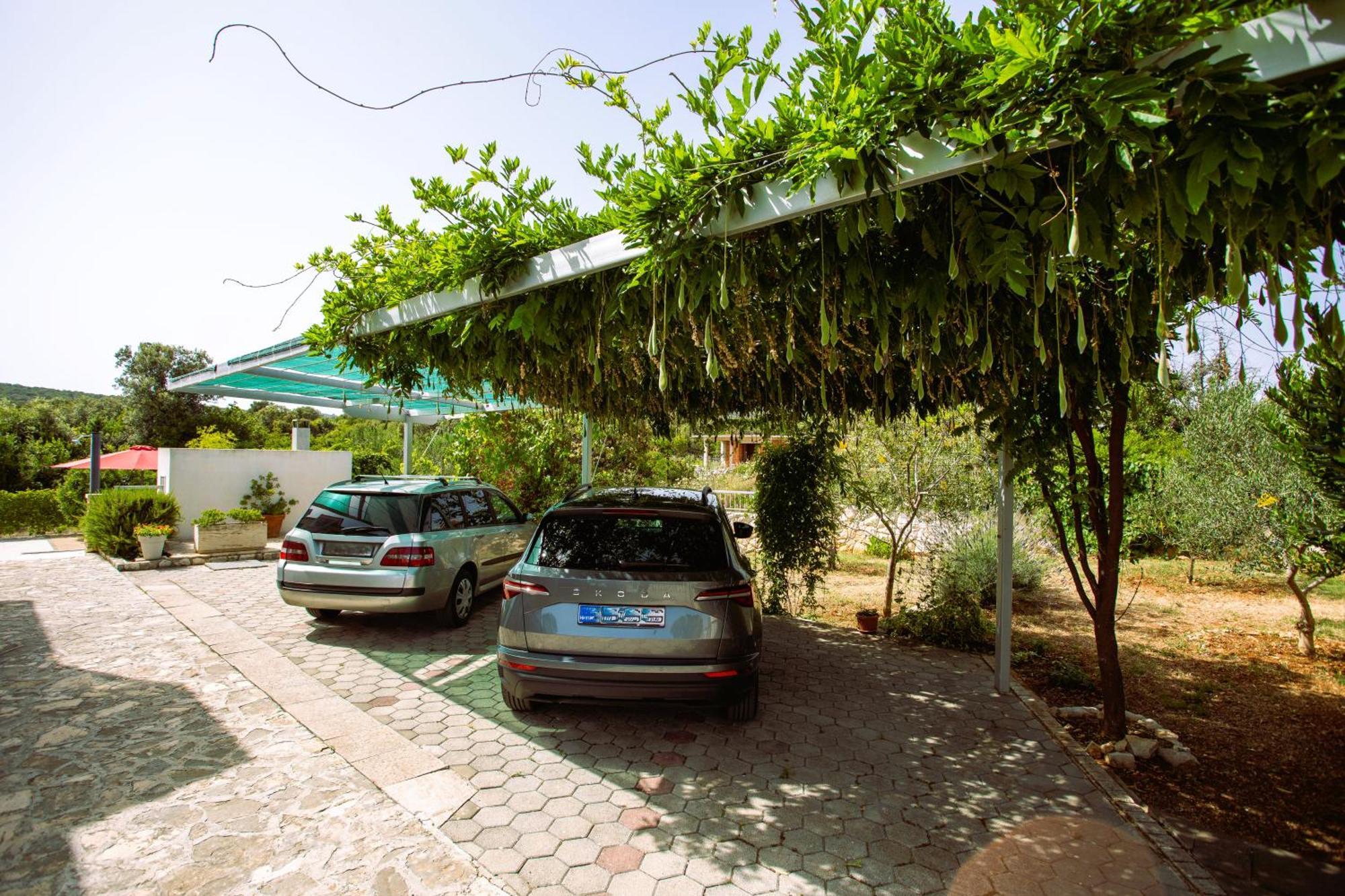 Holiday House Nena With Pool Vinišće Zewnętrze zdjęcie