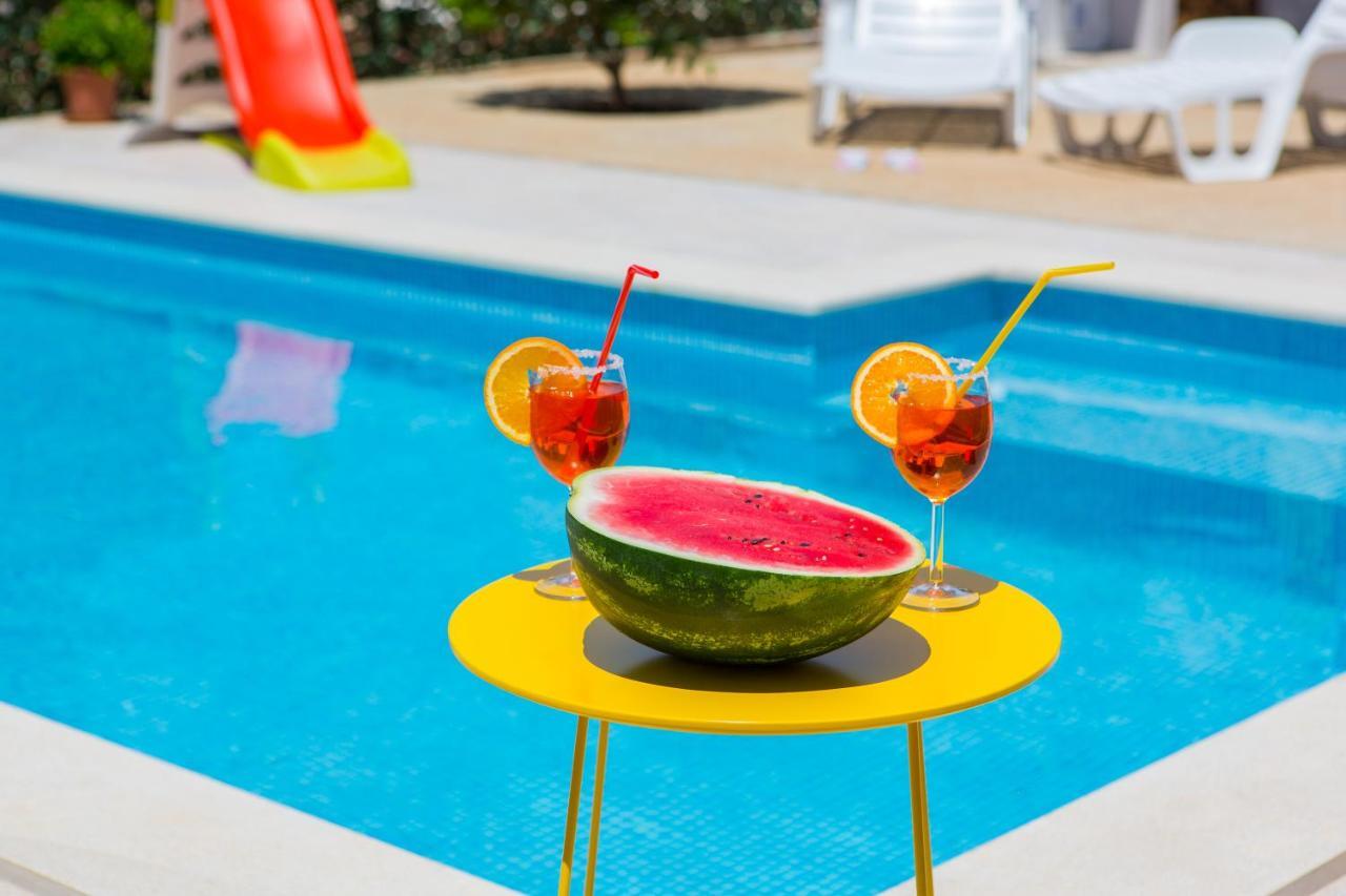 Holiday House Nena With Pool Vinišće Zewnętrze zdjęcie